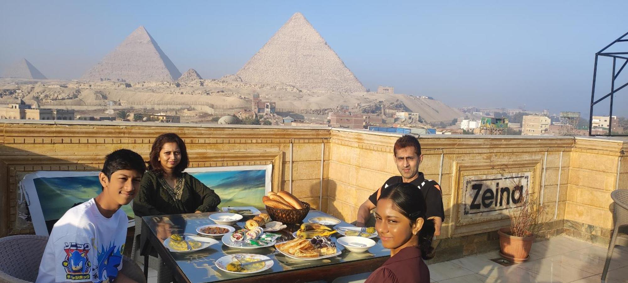Pyramids Kingdom - Guest House Kafrat al Jabal Bagian luar foto